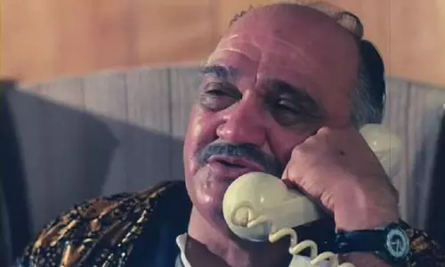 रोचक कहानी: बॉम्बे के एक रेस्तरां मैनेजर के व्यवहार से भूखे अभिनेता का जीवन बदला