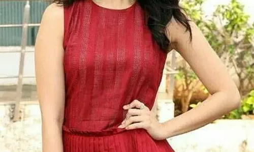 श्रद्धा कपूर का मुझसे शादी करोगी पर जबरदस्त डांस