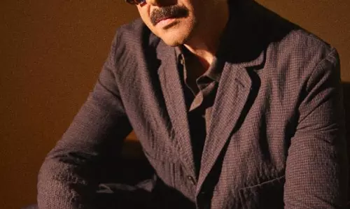 ओटीटी प्लेटफॉर्म पर एनिमल और सिनेमाघरों में फाइटर की धूम के कारण अनिल कपूर स्क्रीन पर छाए हुए हैं!