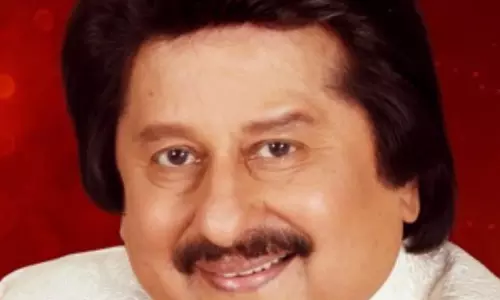 बॉलीवुड सितारों और म्यूजिक इंडस्ट्री ने पंकज उधास को दी भावभीनी श्रद्धांजलि