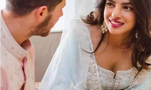 प्रियंका चोपड़ा और निक जोनस की अनदेखी तस्वीरें सोशल मीडिया पर वायरल