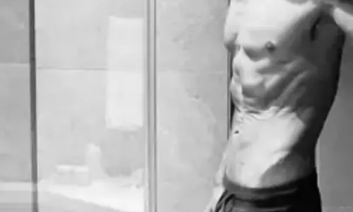 रणदीप हुड्डा ने बॉडी ट्रांसफॉर्मेशन करते हुए 18 किलो वजन किया कम