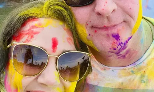 प्रीति जिंटा ने पति जीन गुडइनफ के साथ होली का जश्न मनाया, शेयर की तस्वीरे