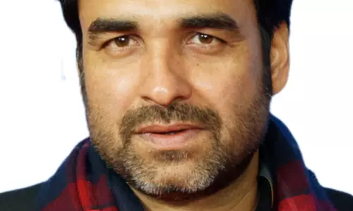 पंकज त्रिपाठी पर टूटा दुखों का पहाड़, सड़क हादसे में जीजा की मौत, बहन गंभीर रूप से घायल