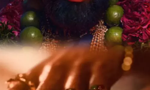 पुष्पा 2 का पहला गाना, अल्लू अर्जुन ने दिखाई झलक, मचा सोशल मीडिया पर धमाल