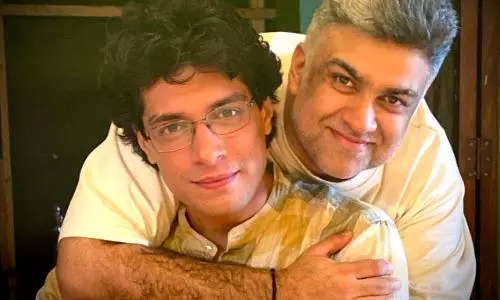 निर्देशक सिद्धार्थ पी मल्होत्रा ने जुनैद खान के जन्मदिन पर उनके साथ एक अनदेखी तस्वीर साझा की!