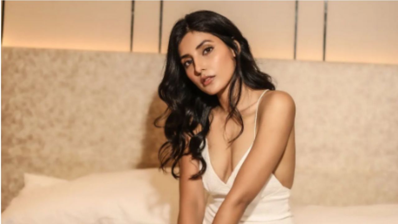 Harshita Shekhar Gaur Hot Pics: Guddu Bhaiya की बहन Dimpy Pandit शॉर्ट ड्रेस में हॉटनेस, एक्ट्रेस की बोल्डनेस ने यूजर्स के होस उड़ाए Harshita Shekhar Gaur Hot Pics: Guddu Bhaiya की बहन Dimpy Pandit शॉर्ट ड्रेस में हॉटनेस, एक्ट्रेस की बोल्डनेस ने यूजर्स के होस उड़ाए