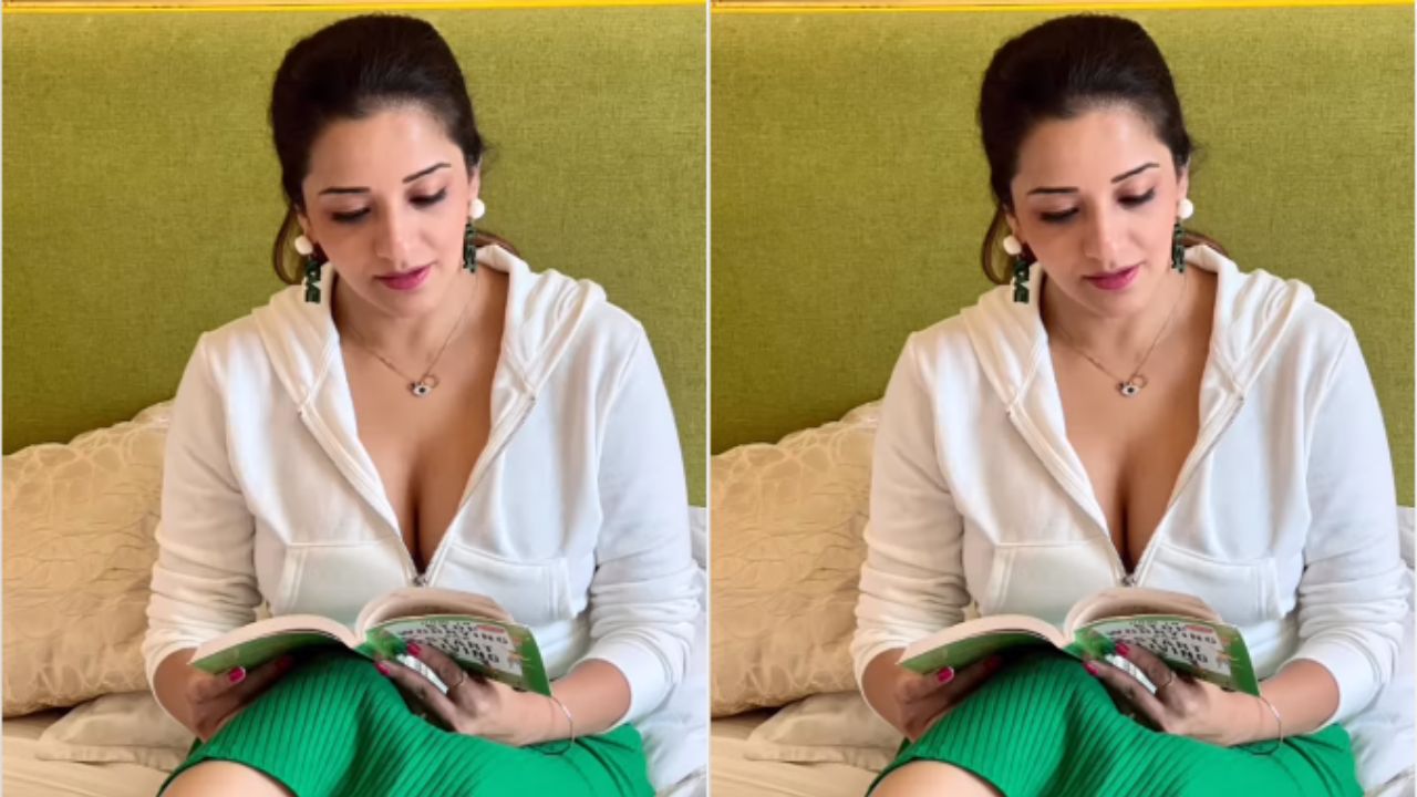 Mona Lisa Hot Photo : Mona Lisa ने इस अंदाज में पोज दिए, वीडियो हुआ वायरल Mona Lisa Hot Photo : Mona Lisa ने इस अंदाज में पोज दिए, वीडियो हुआ वायरल