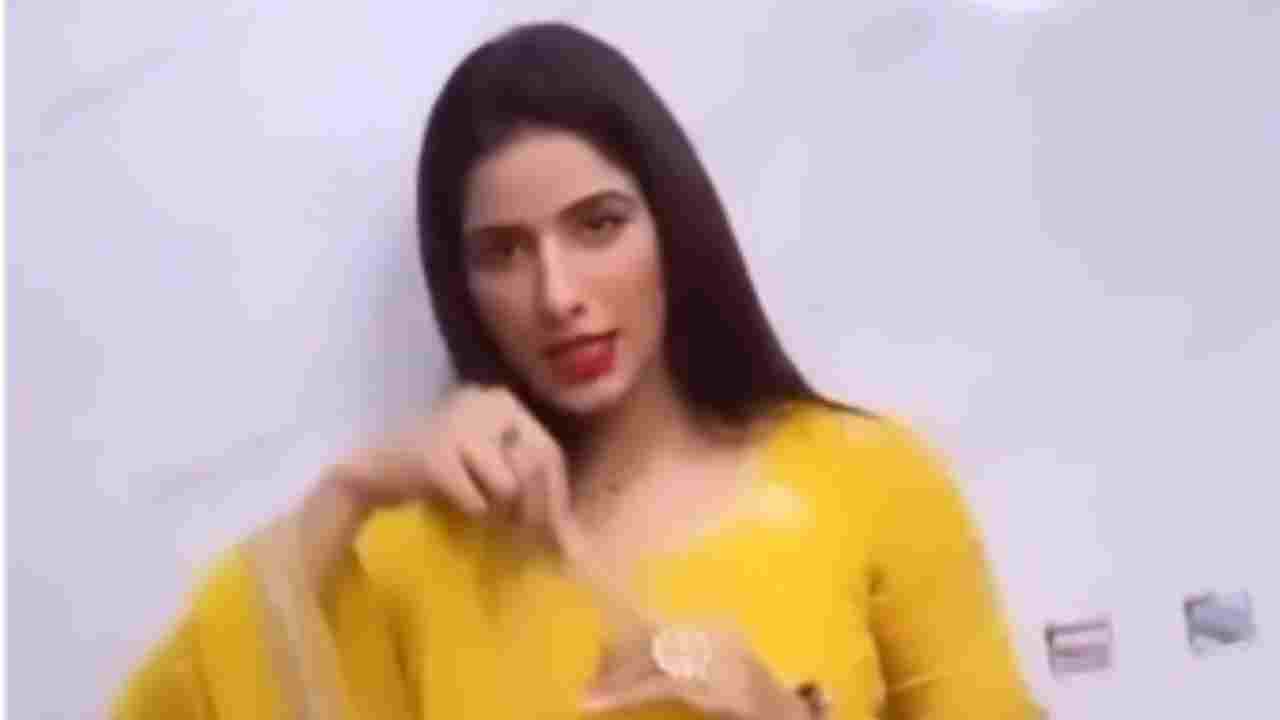 Poonam Dubeys latest post: पूनम दुबे को हुआ प्यार- सयान साड़ी में लिपटी राखाब Poonam Dubeys latest post: पूनम दुबे को हुआ प्यार- सयान साड़ी में लिपटी राखाब