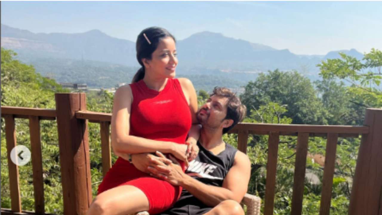 Monalisa Bade : पति विक्रांत ने की Monalisa पर बरसाया प्यार, खास अंदाज में मनाया मोनालिसा का जन्मदिन Monalisa Bade : पति विक्रांत ने की Monalisa पर बरसाया प्यार, खास अंदाज में मनाया मोनालिसा का जन्मदिन