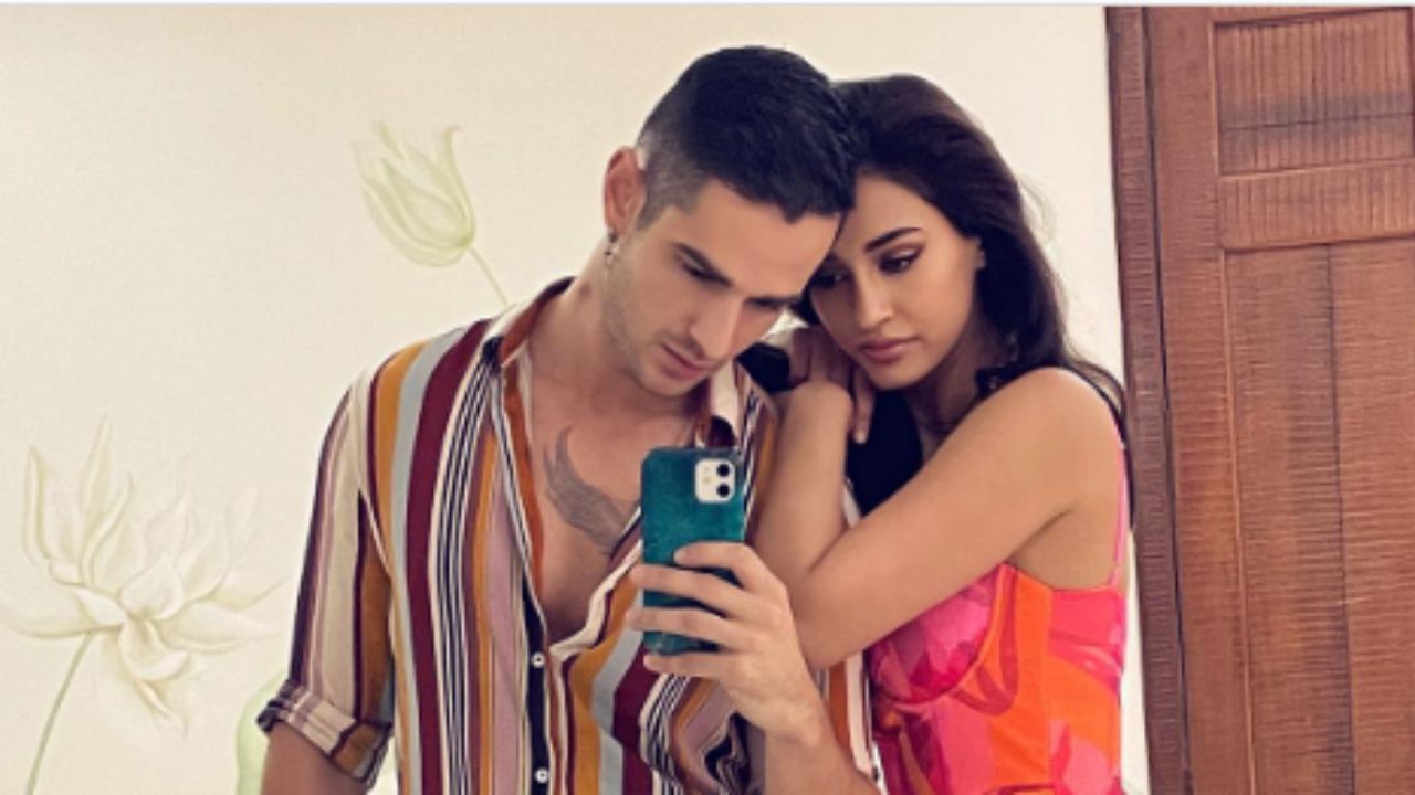 Disha Patanis Mystery Man: क्या Disha Patani के मिस्ट्री मैन Alexander एलेक्स जल्द करेंगे रिश्ते को ऑफिशियल? Disha Patanis Mystery Man: क्या Disha Patani के मिस्ट्री मैन Alexander एलेक्स जल्द करेंगे रिश्ते को ऑफिशियल?
