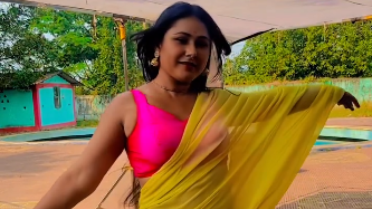 Viral Video: Priyanka Pandit की जवानी के दीवाने हैं यूजर्स, वीडियो देखने के बाद आपका भी दिल टूट जाएगा Viral Video: Priyanka Pandit की जवानी के दीवाने हैं यूजर्स, वीडियो देखने के बाद आपका भी दिल टूट जाएगा