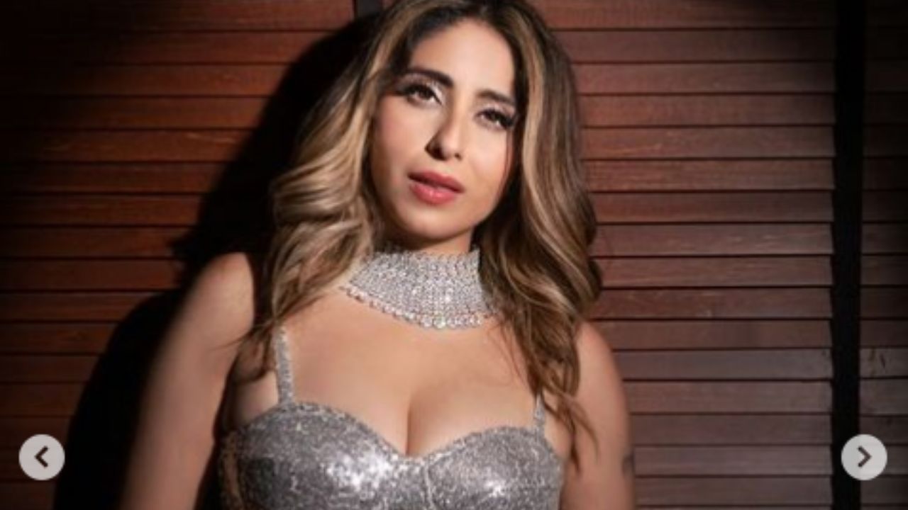 हॉट ब्रालेट पहन Neha Bhasin ने बढ़ाया सोशल मीडिया का तापमान, सिंगर की सेक्सी तस्वीर देख रोंगटे खड़े हो जाओगे हॉट ब्रालेट पहन Neha Bhasin ने बढ़ाया सोशल मीडिया का तापमान, सिंगर की सेक्सी तस्वीर देख रोंगटे खड़े हो जाओगे