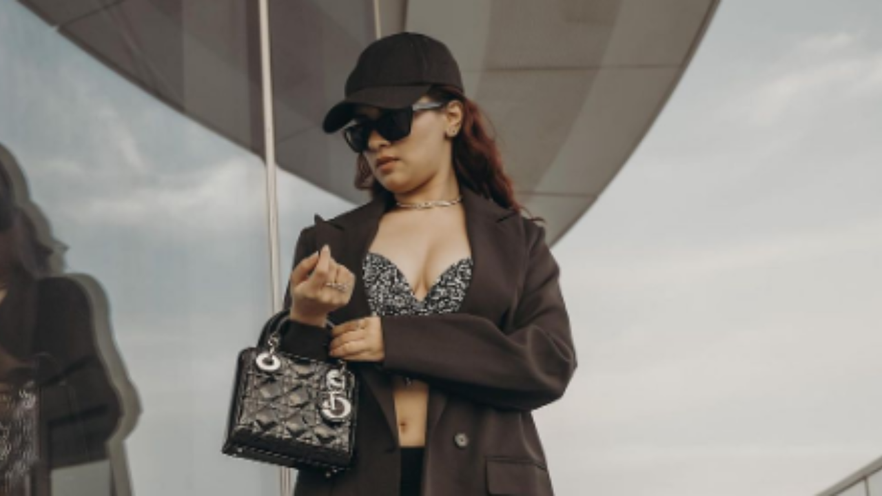 Avneet Kaur Hot Photos: सेक्सी बिकिनी में टीवी एक्ट्रेस Avneet Kaur ने बढ़ाया तापमान, हॉट तस्वीरें कर देगी आपको हैरान Avneet Kaur Hot Photos: सेक्सी बिकिनी में टीवी एक्ट्रेस Avneet Kaur ने बढ़ाया तापमान, हॉट तस्वीरें कर देगी आपको हैरान